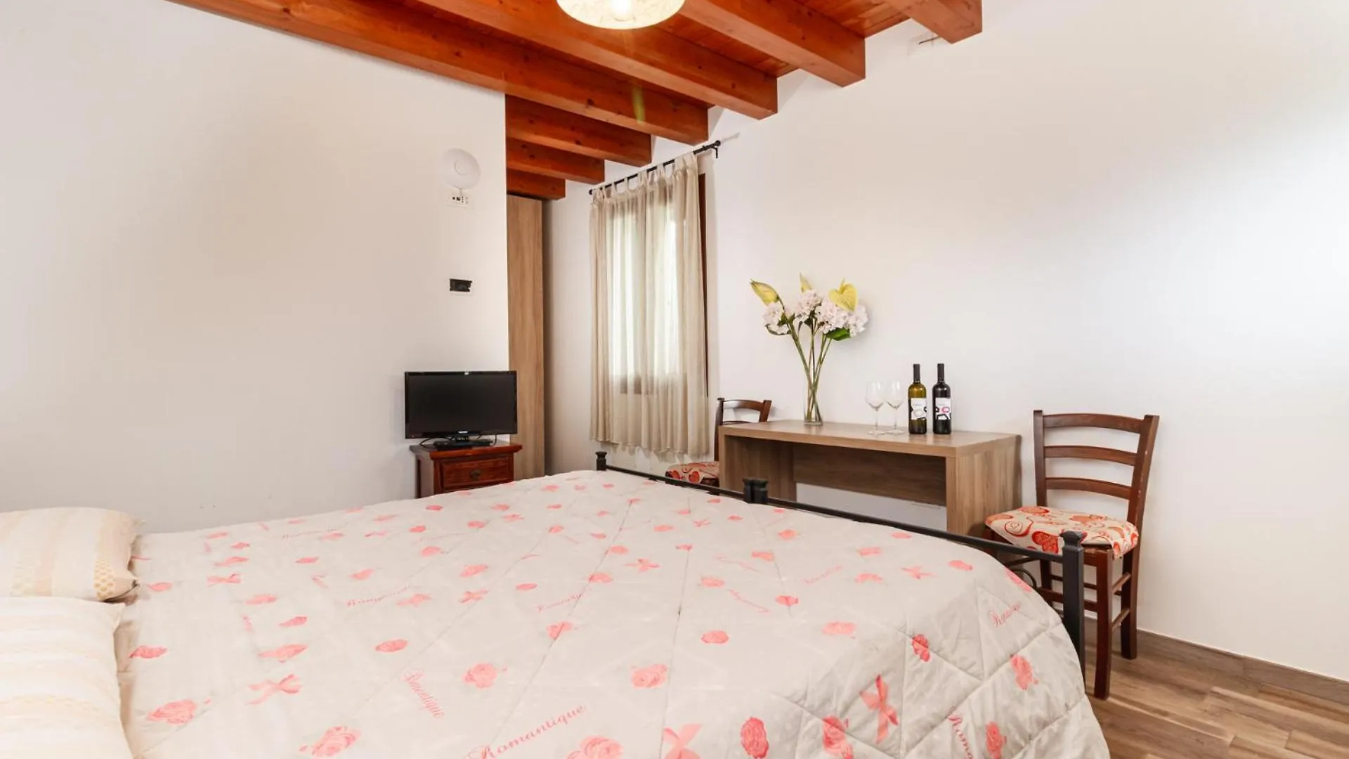 Alloggio per agriturismo Villa La Pietra Nera San Giovanni Ilarione Italia
